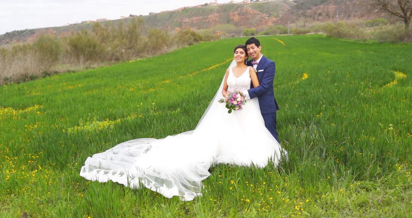 Fiorella y Arturo ▶